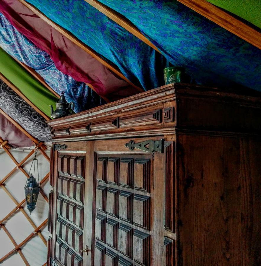 Star Gazing Luxury Yurt With River Views, Off Grid Eco Living Vale do Barco Экстерьер фото
